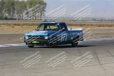 media/Oct-01-2022-24 Hours of Lemons (Sat) [[0fb1f7cfb1]]/10am (Front Straight)/